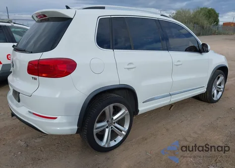 2016 Volkswagen Tiguan R-Line z USA, uszkodzony, nr VIN WVGAV7AXXGW039479